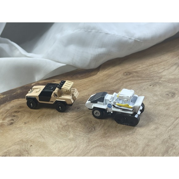 VAMP "GI JOE" Snow Cat Jada 1/65 Scale Model Car 32083 Die Cast Micro Machines - Picture 1 of 5